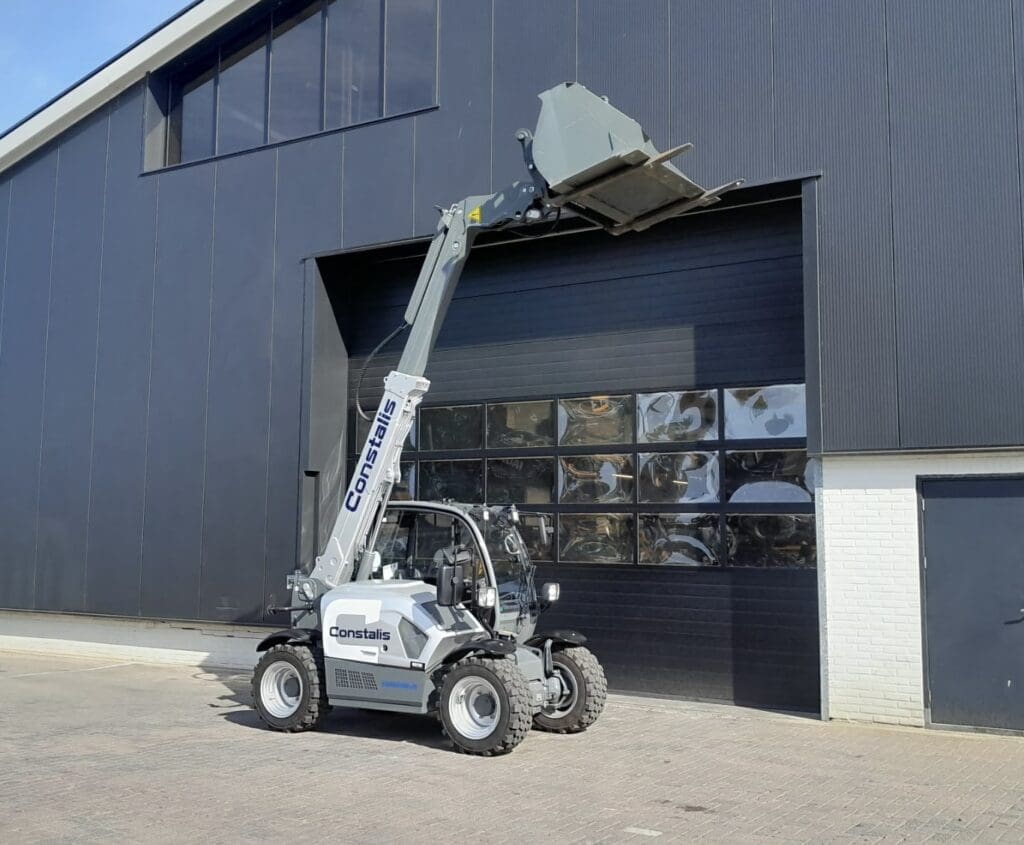 Afgeleverd: Kramer 1445 verreiker voor Constalis BV