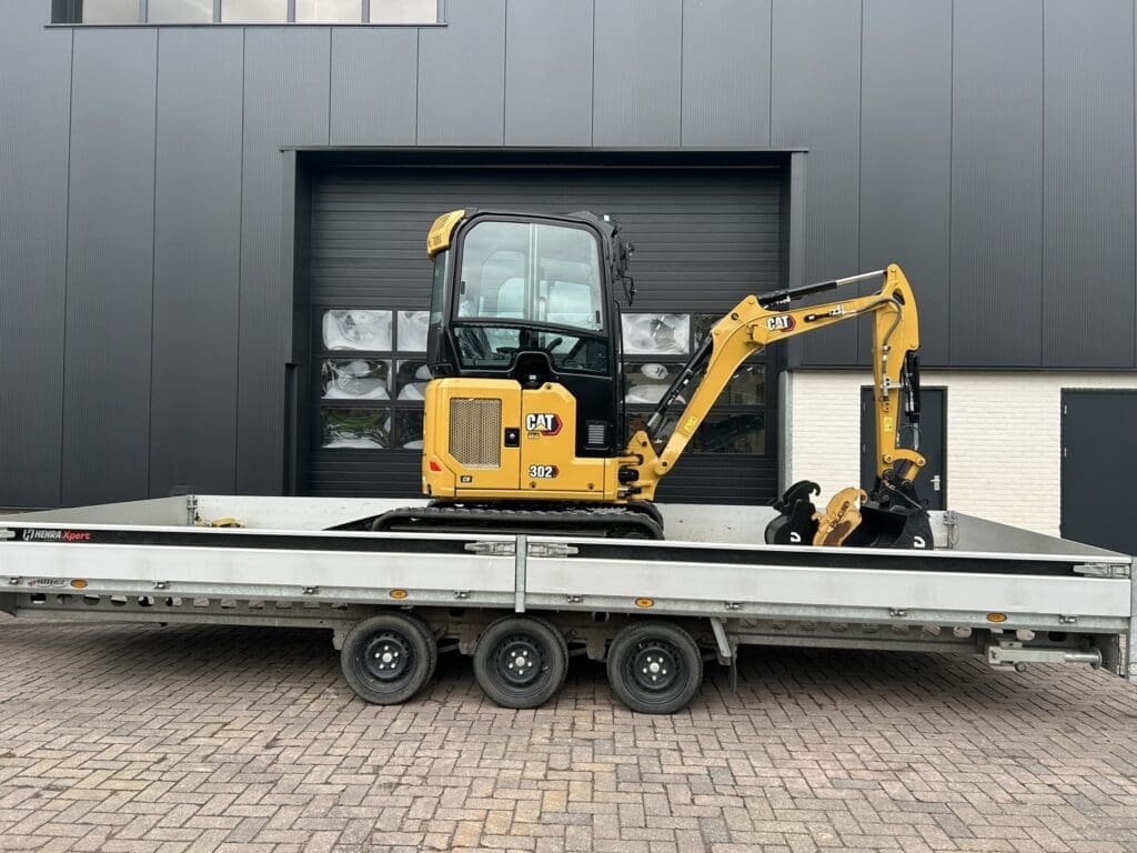 Afgeleverd: Cat 302 CR minigraafmachine voor Handelsonderneming GCK
